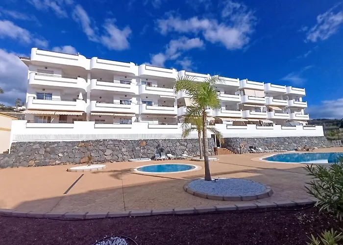 уютная и светлая с паркингом и бассейном в гигантес * Puerto de Santiago