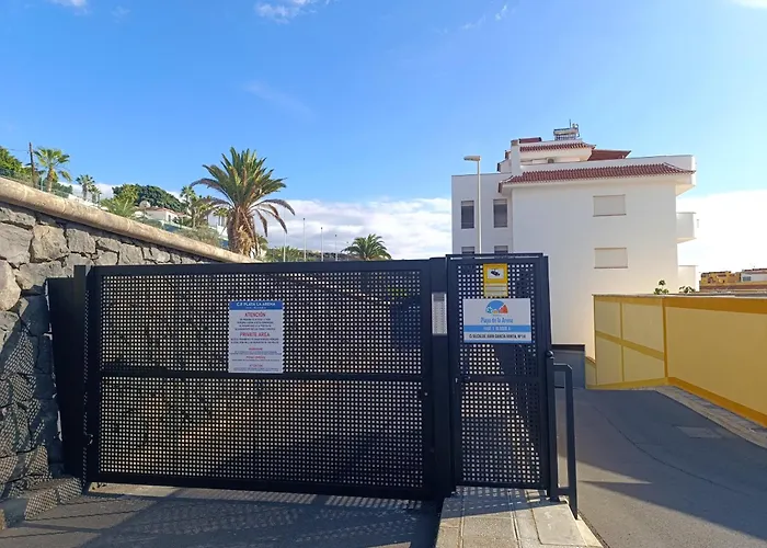 уютная и светлая с паркингом и бассейном в гигантес Apartman Puerto de Santiago