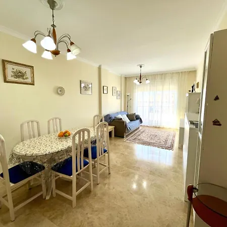 Apartment уютная и светлая с паркингом и бассейном в гигантес Puerto de Santiago (Tenerife)