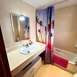 уютная и светлая с паркингом и бассейном в гигантес Apartament Puerto de Santiago (Tenerife)